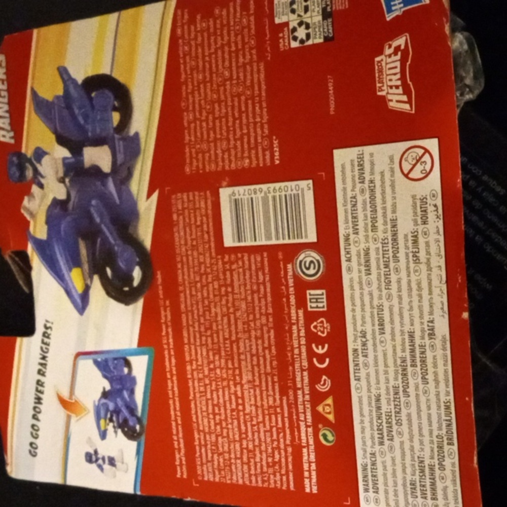 Power Ranger Blue Ranger Action Figure with Motorcycle - Picture 2 of 2